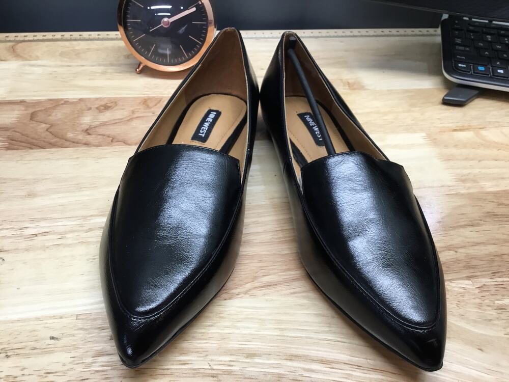 Nine West A Dream Women 7 Black Faux Leather Slip-On Pointed Toe Classic Loafers